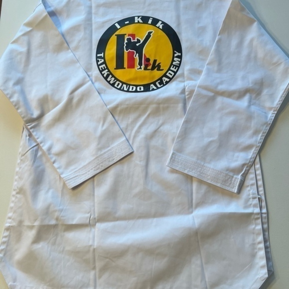 NEW Martial Arts TAEKWONDO Shirt in‎ Mint Condition!! 🔥 (Q) - Picture 4 of 6